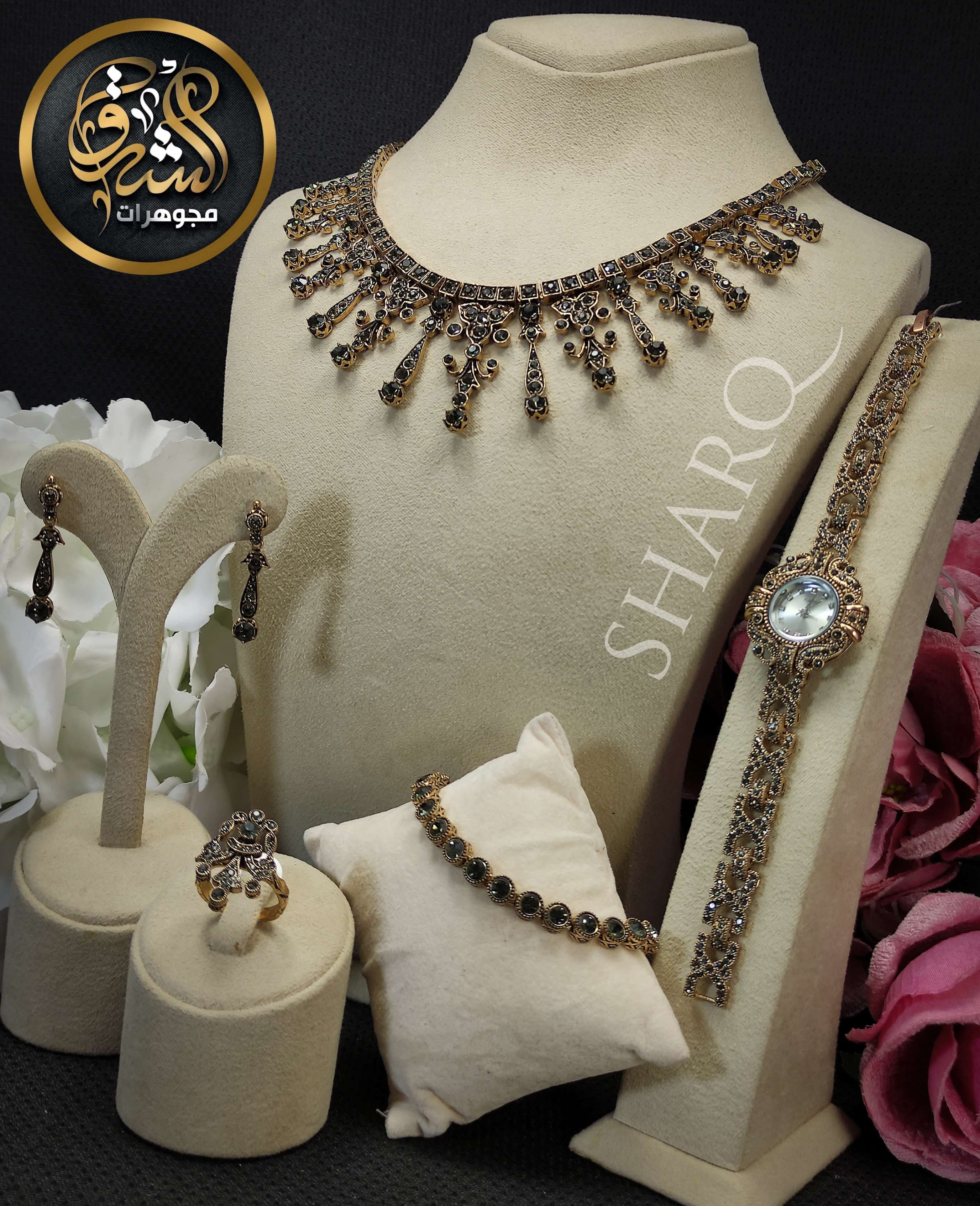 طاقم شيشخان